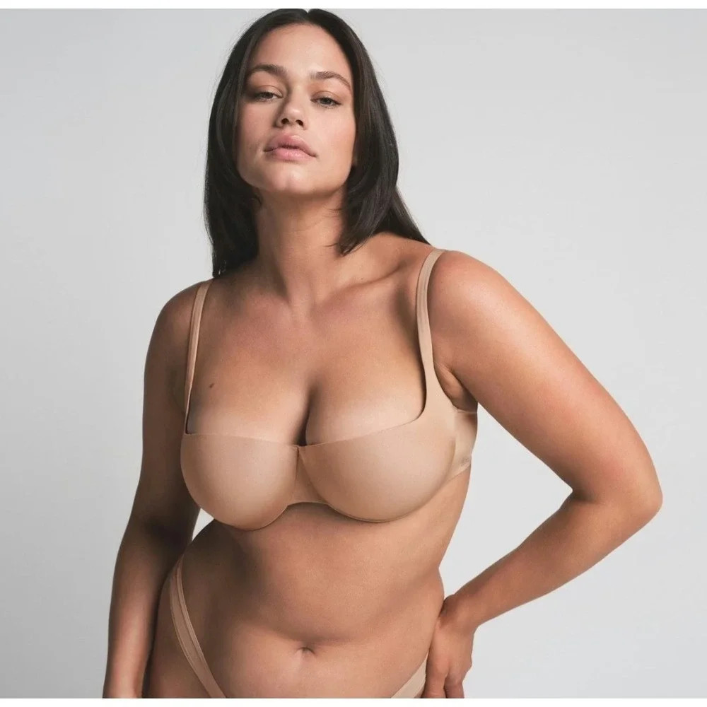 SKIMS Balconette Push Up Bra - Picture 5 of 8